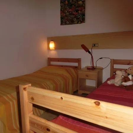 Apartament Three-bedroom With Garden, Parking And Ac *