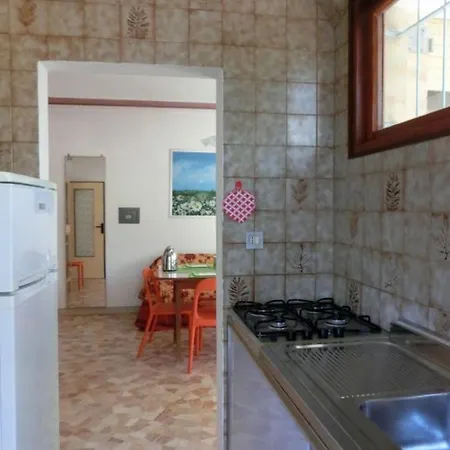 Three-bedroom With Garden, Parking And Ac Bibione