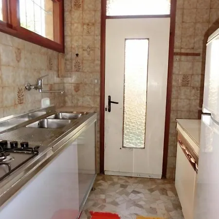 Central And Bright Villa With Garden And Parking * Bibione