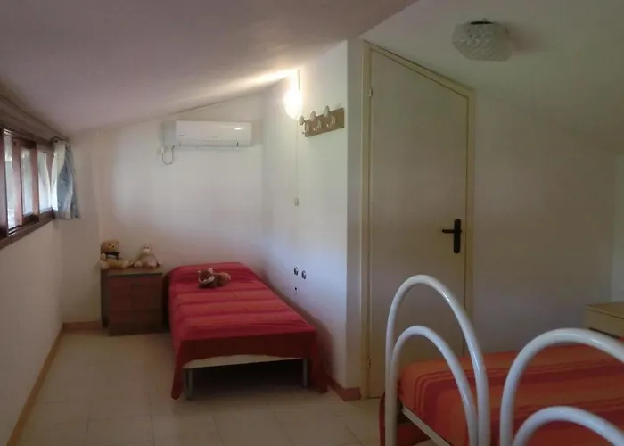 With Garden Parking And Ac Appartement *